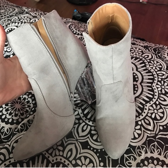 Grey Vegan Faux Suede Ankle Booties Clear Heel 6.5 - Picture 3 of 4